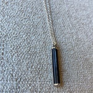 NIB black onyx bar on 20" sterling silver chain, Ringcrush brand.